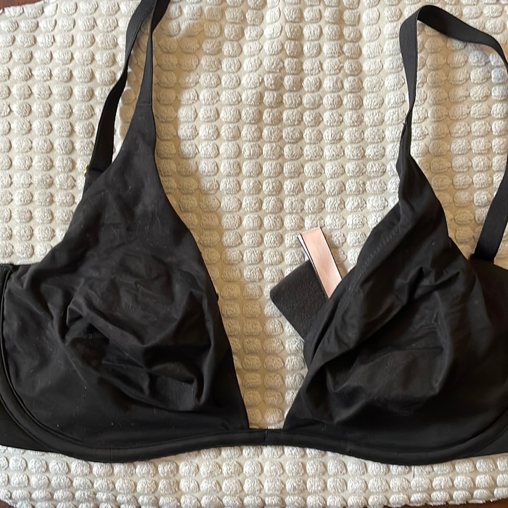 Victoria’s Secret Unlined Plunge Bra